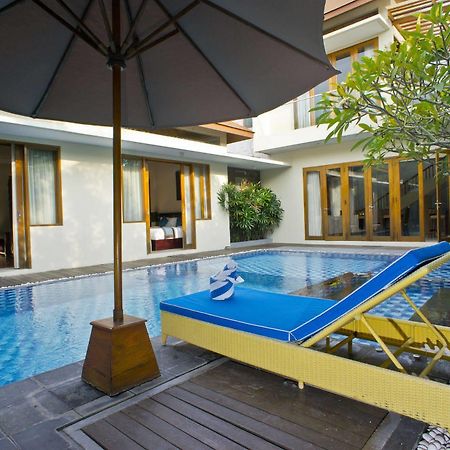 Villa Travis Seminyak Exterior foto