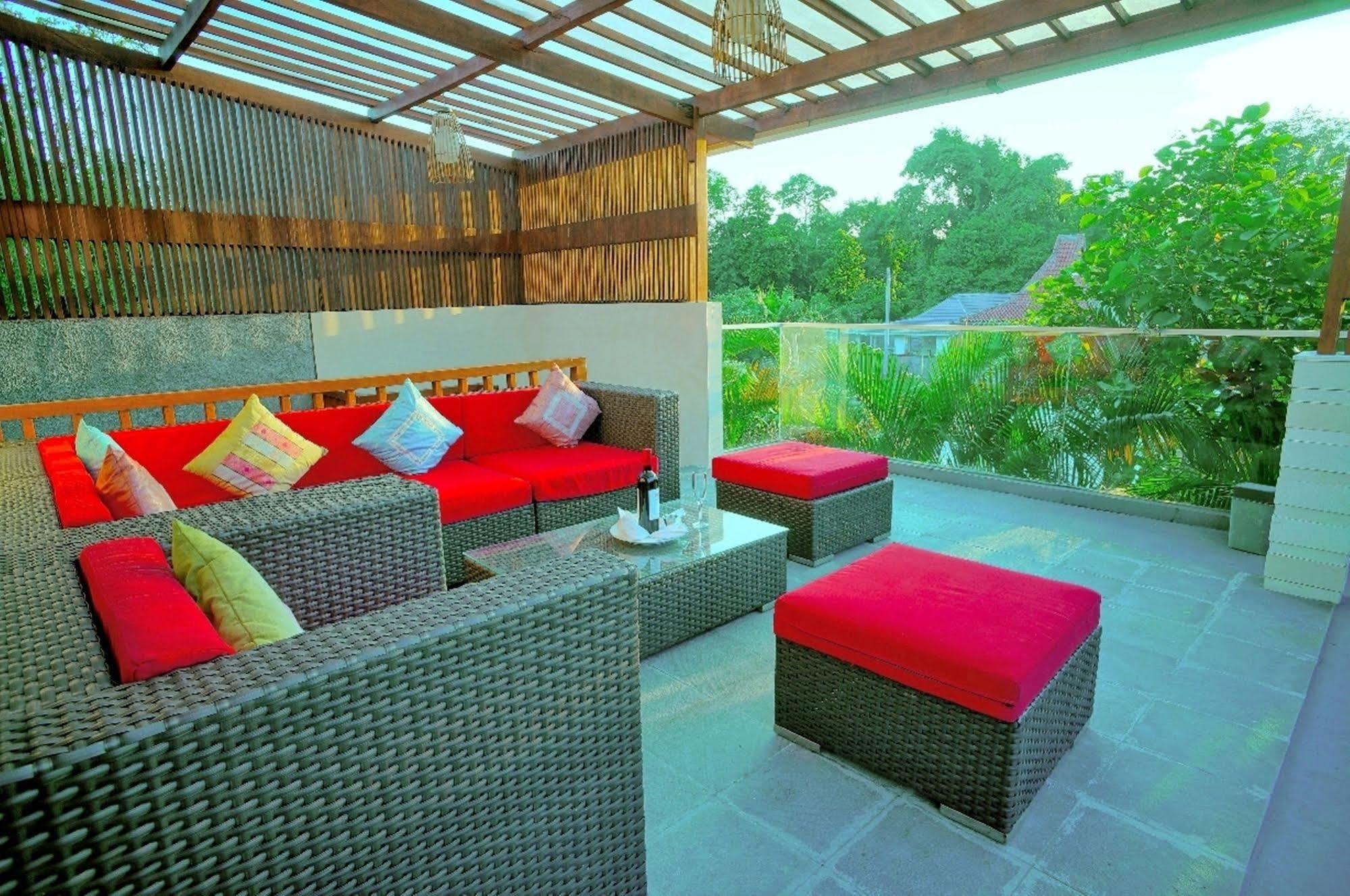 Villa Travis Seminyak Exterior foto